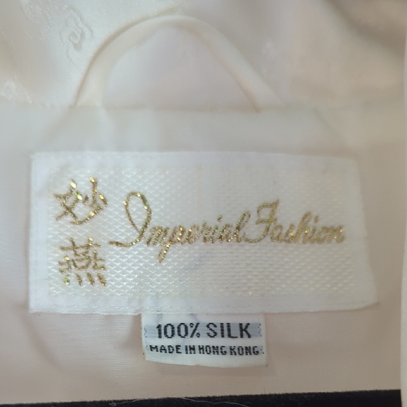 Imperial Fashion Silk Robe in Cream - Picture 3 of 4